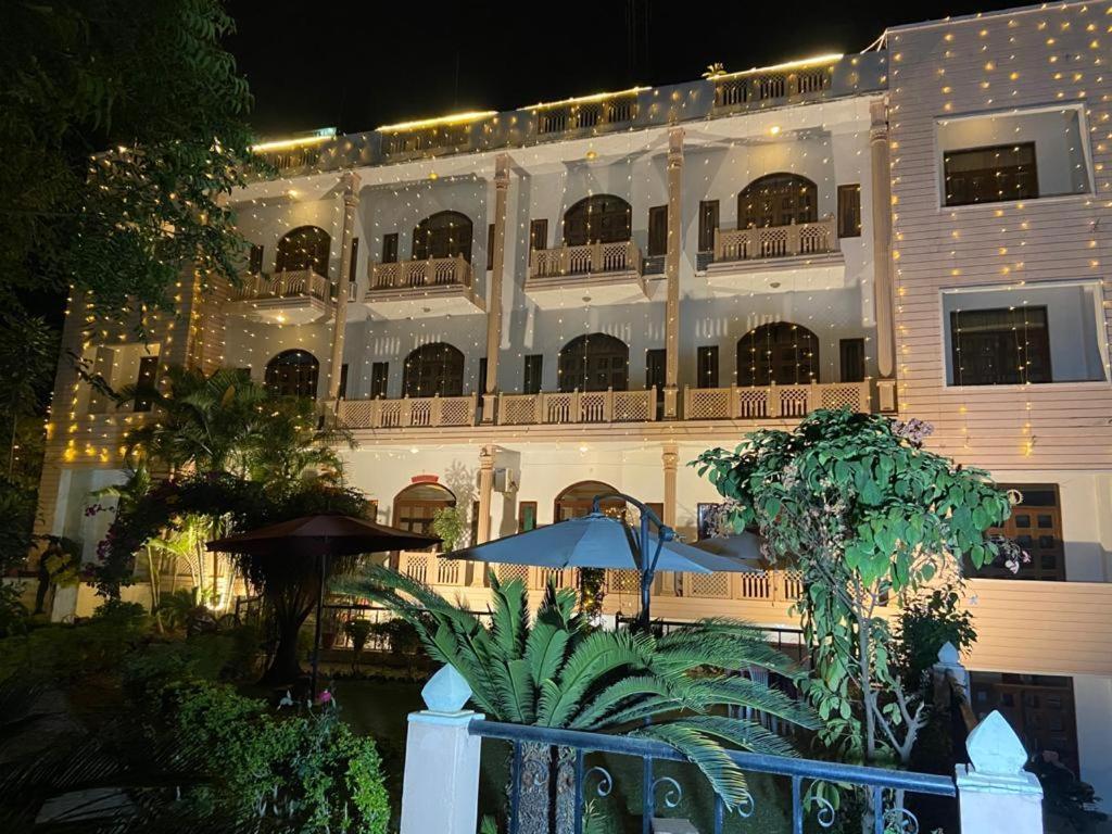 Hotel Fort View Tikamgarh Exterior photo
