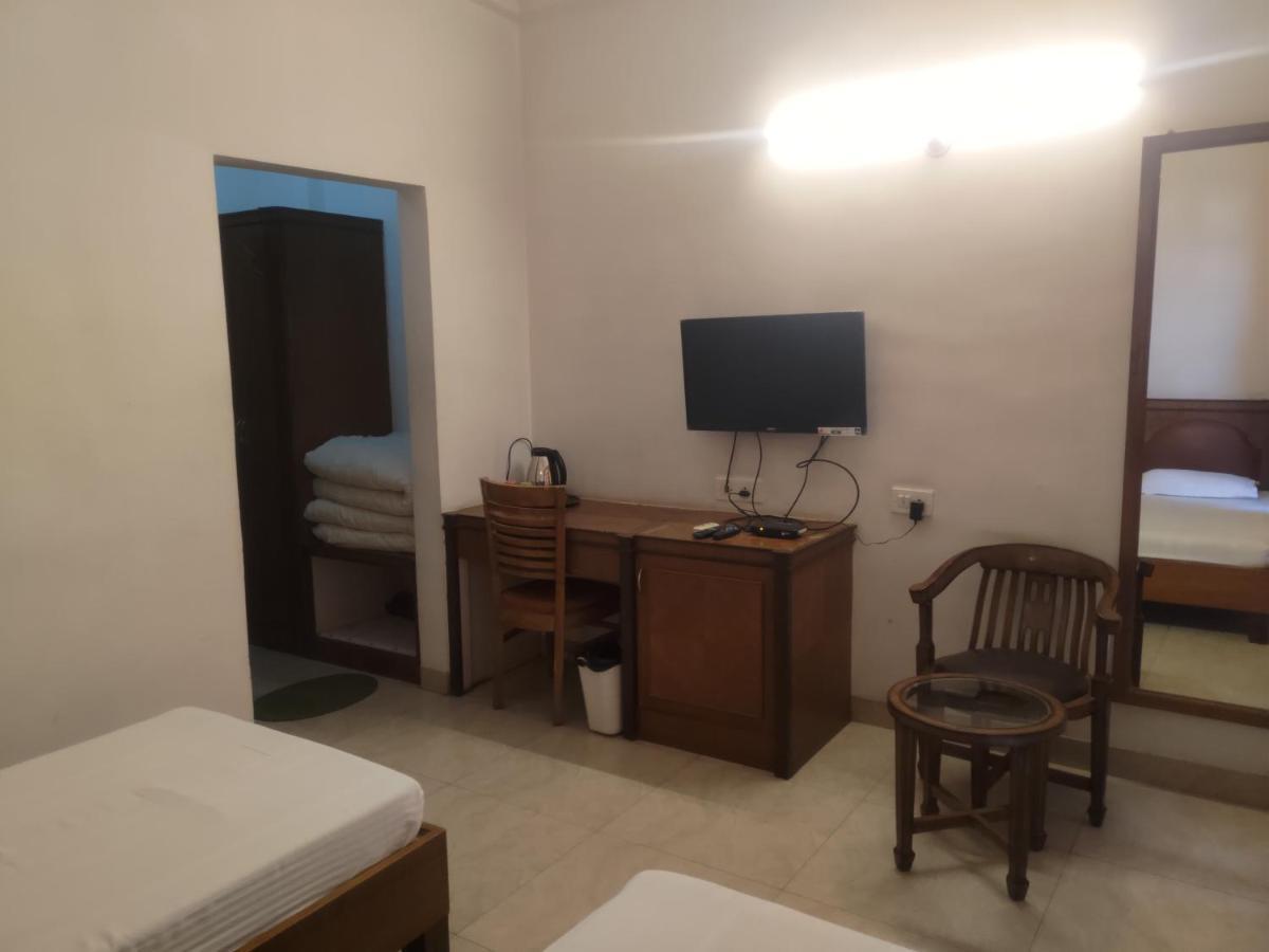 Hotel Fort View Tikamgarh Exterior photo
